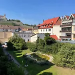 Modernes Apartment Im Herzen Von Wuerzburg